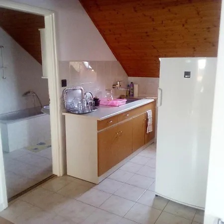 ゲストハウス Anna Vendeghaz