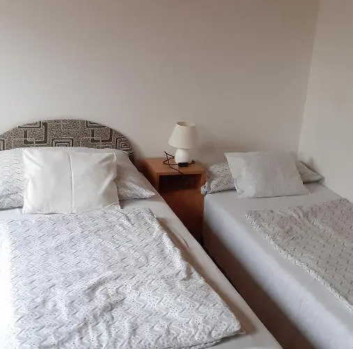 בית הארחה Anna Vendeghaz *